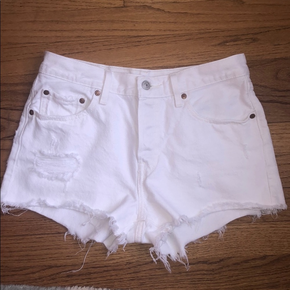 Levi’s 501 cut off shorts pearly white high waist